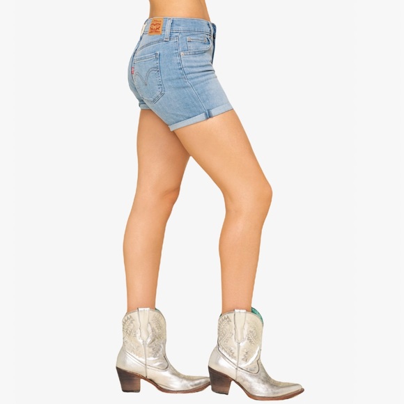 Levi’s 954 High-Rise Roll-Up Vintage Jean Shorts - 2/4 - Picture 15 of 17